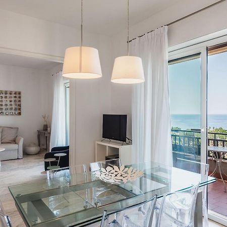 Piazza Europa Landscape By Wonderful Italy Apartment CTA Exterior photo