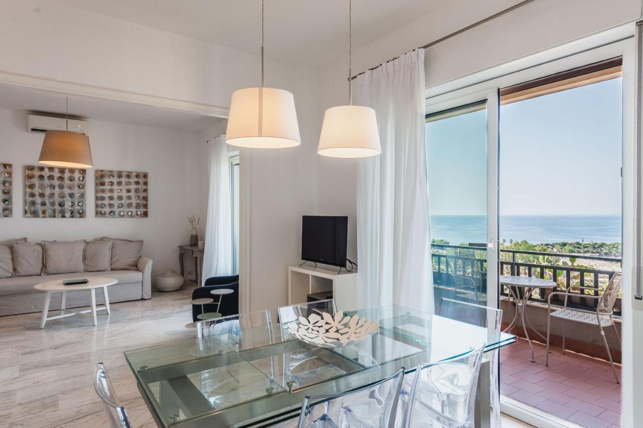 Piazza Europa Landscape By Wonderful Italy Apartment CTA Exterior photo